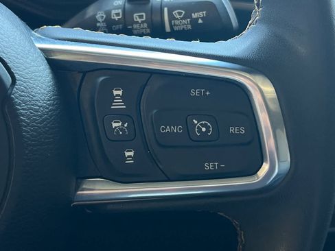 Used 2024 Jeep Wrangler Unlimited Sahara AWD/4WD image 30