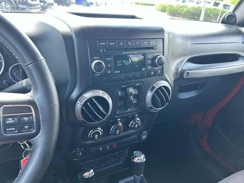 Used 2014 Jeep Wrangler Unlimited Sport w/ Quick Order Package 24S AWD/4WD image 20