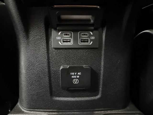 Used 2026 Jeep Gladiator Mojave AWD/4WD image 23