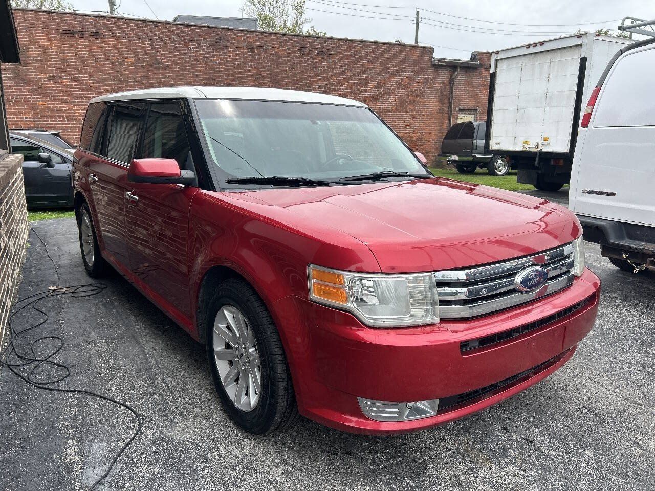 Used 2010 Ford Flex SEL FWD image 5