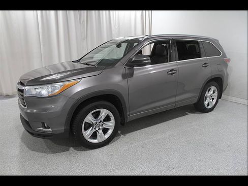 Used 2016 Toyota Highlander Limited AWD/4WD image 3
