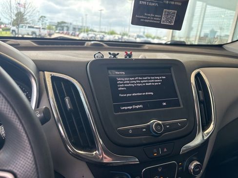 Used 2023 Chevrolet Equinox LS w/ LS Convenience Package image 7