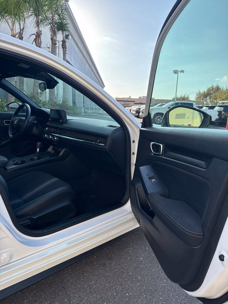 Used 2023 Honda Civic Sport image 19