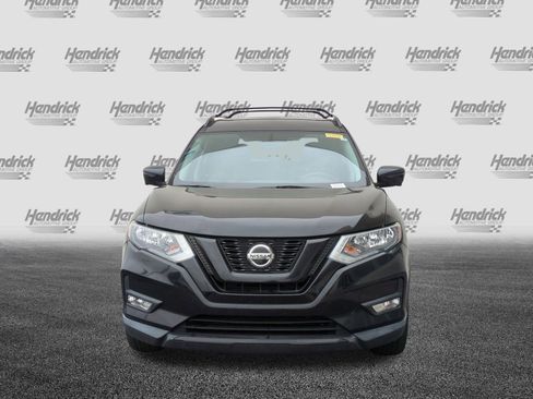 Used 2018 Nissan Rogue SV w/ Premium Package image 3