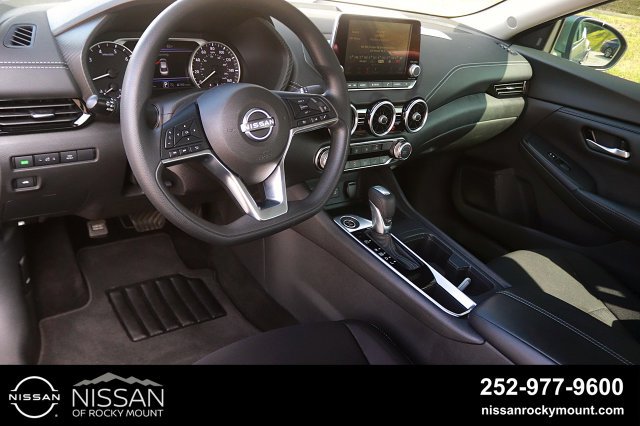 Used 2024 Nissan Sentra SV FWD image 10