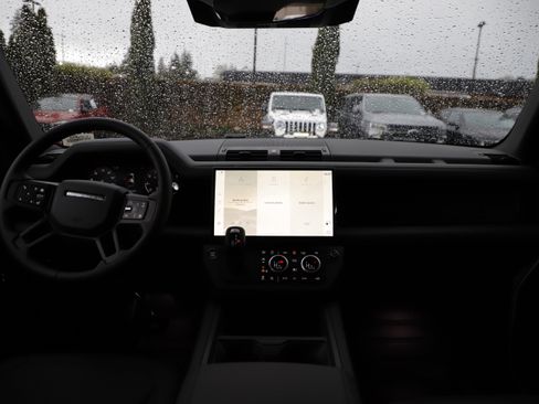 New 2026 Land Rover Defender 110 X-Dynamic SE AWD/4WD image 13