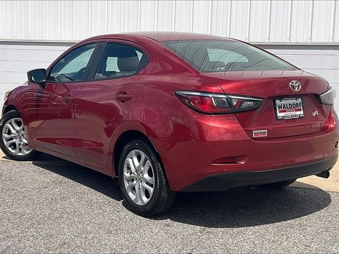 Used 2017 Toyota Yaris iA FWD image 15