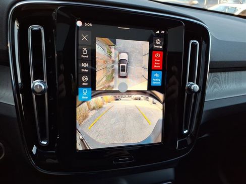 New 2026 Volvo XC40 B5 Plus w/ Protection Package Premier image 16