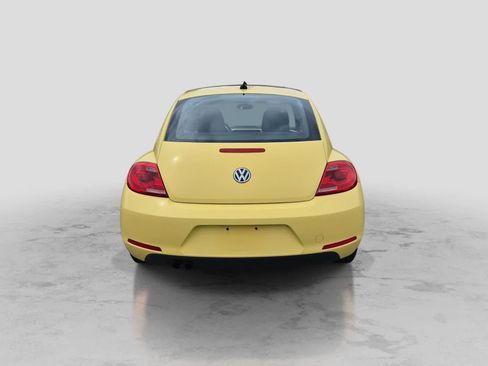 Used 2012 Volkswagen Beetle 2.5 FWD image 7