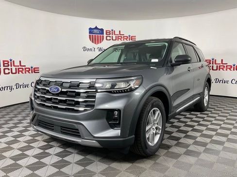 New 2025 Ford Explorer Active w/ Active Comfort Package image 7