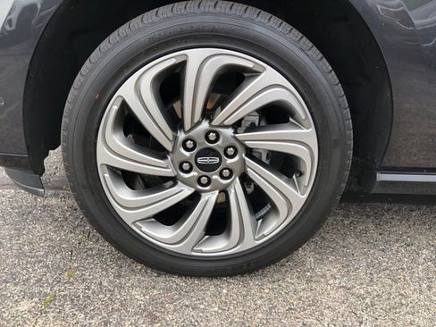 Used 2022 Lincoln Navigator Reserve image 9