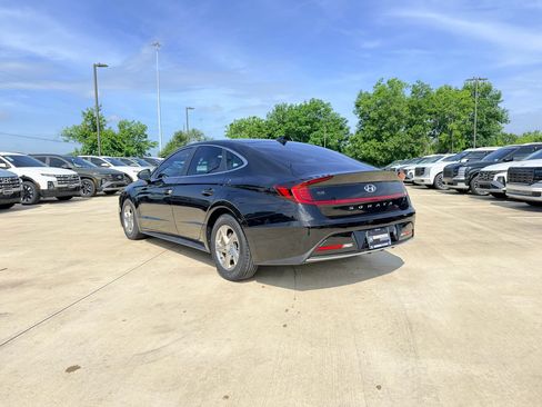 Used 2022 Hyundai Sonata SE w/ Cargo Package FWD image 7