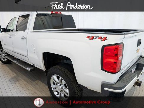 Used 2019 Chevrolet Silverado 2500 High Country w/ Duramax Plus Package AWD/4WD image 4
