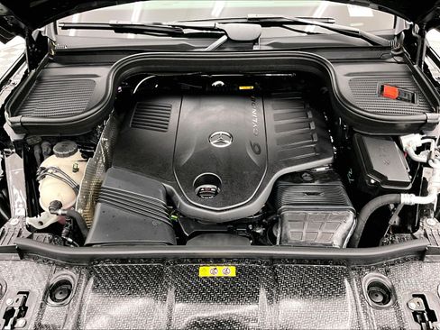 Used 2026 Mercedes-Benz GLE 450 4MATIC image 9