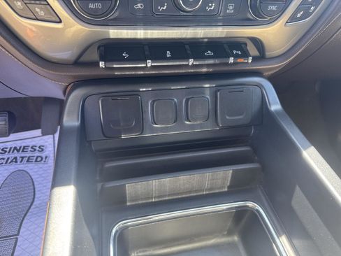 Used 2018 Chevrolet Silverado 1500 LTZ w/ Sport Package AWD/4WD image 26