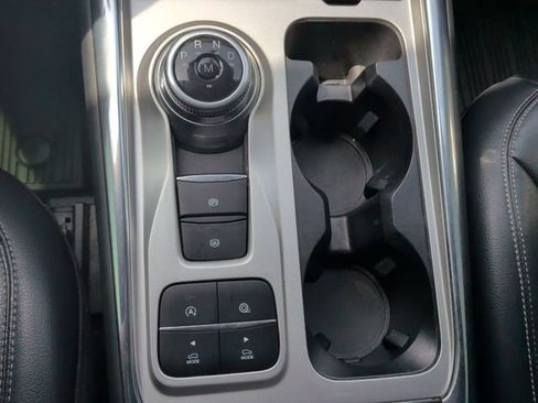 Used 2020 Ford Explorer XLT w/ Equipment Group 202A RWD image 25