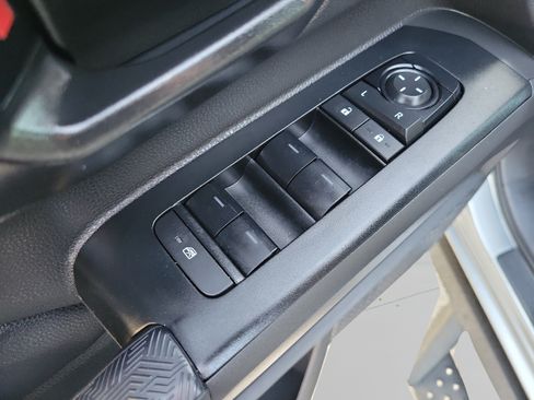 Used 2024 Toyota Tacoma SR5 RWD image 14