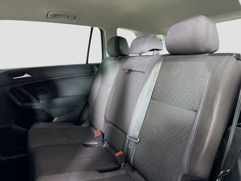 Used 2021 Volkswagen Tiguan S image 22