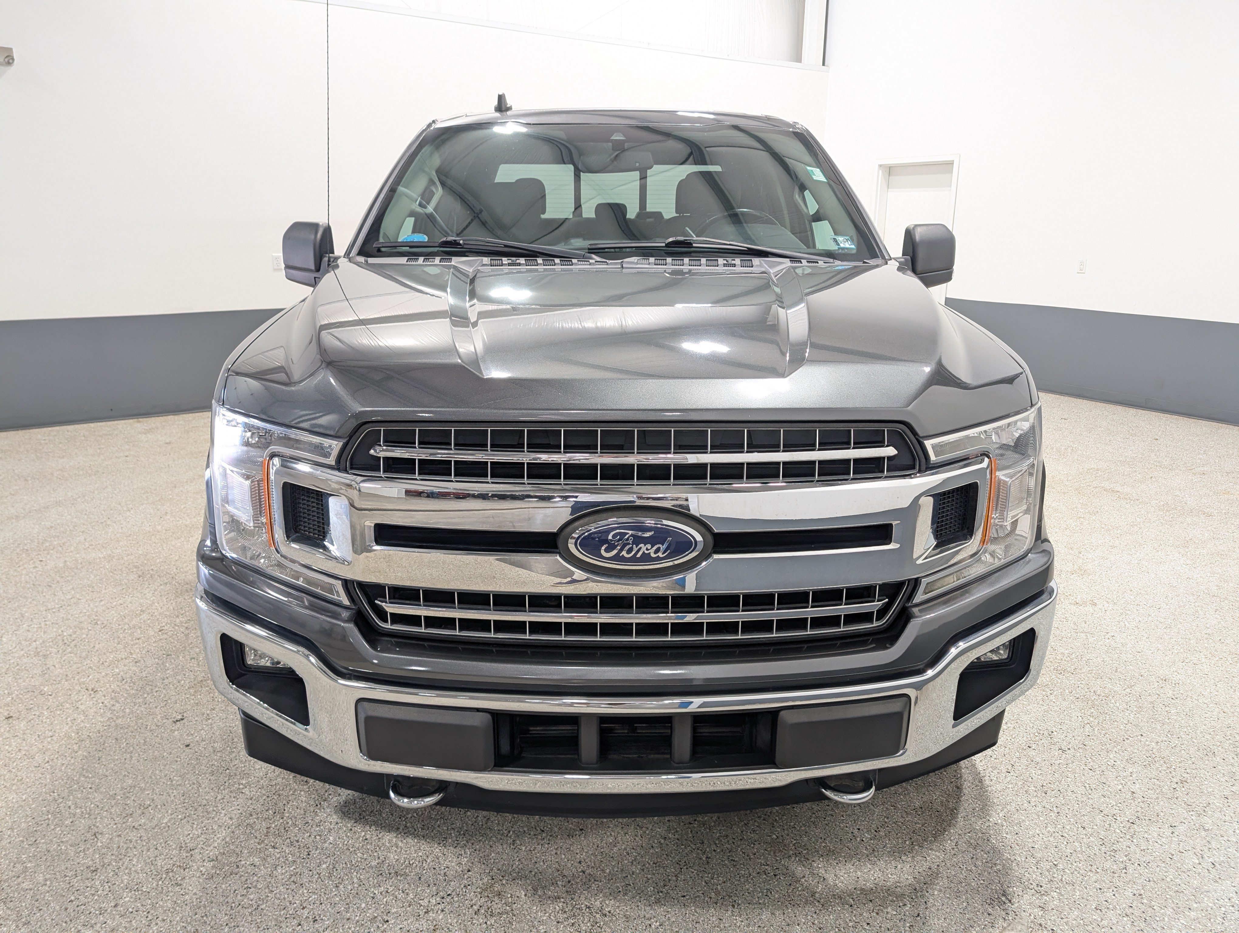 Used 2019 Ford F150 XLT w/ Equipment Group 302A Luxury AWD/4WD image 8