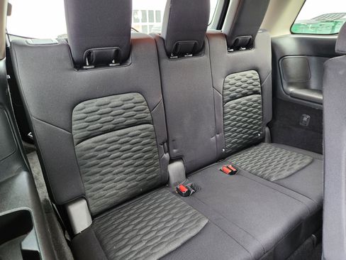 Certified 2022 Nissan Pathfinder SV w/ SV Black Package image 15