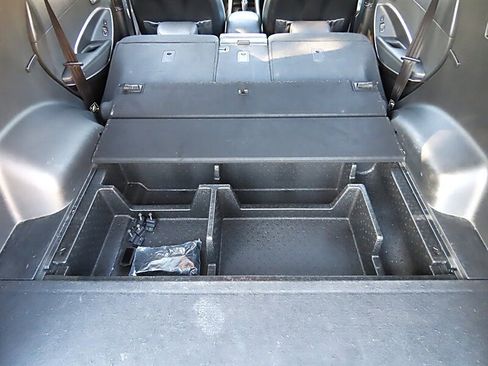 Used 2017 Hyundai Santa Fe Sport FWD image 36