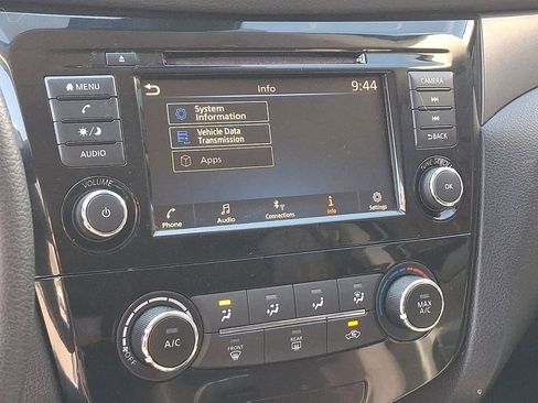 Used 2021 Nissan Rogue Sport S image 17