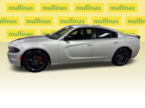 Used 2023 Dodge Charger SXT w/ Blacktop Package RWD image 9