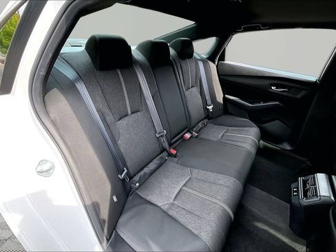 Used 2025 Honda Accord Sport image 19