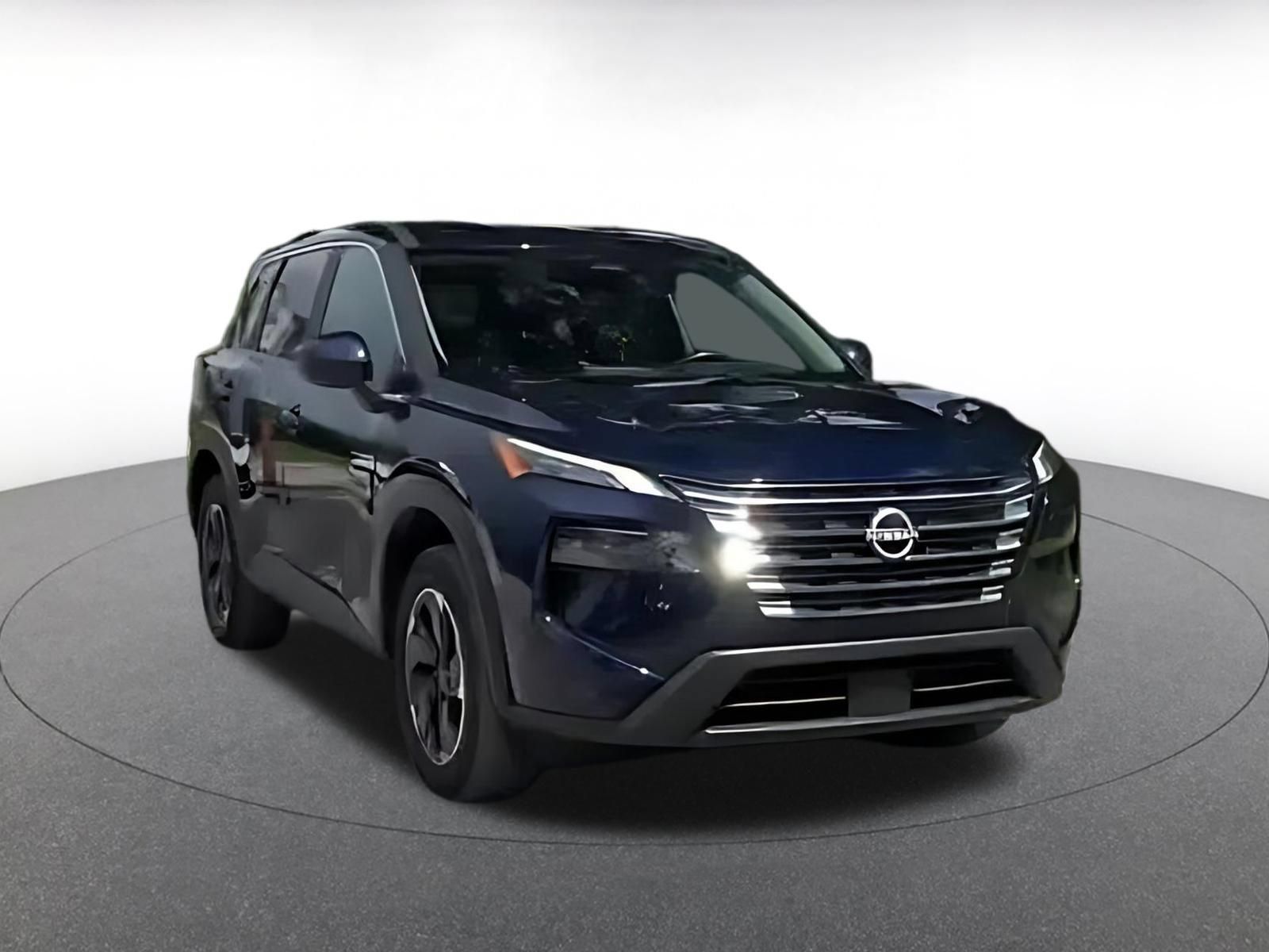 Used 2025 Nissan Rogue SV FWD image 2