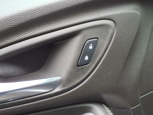 Used 2023 Buick Encore GX Preferred w/ Cold Weather Comfort Package image 16