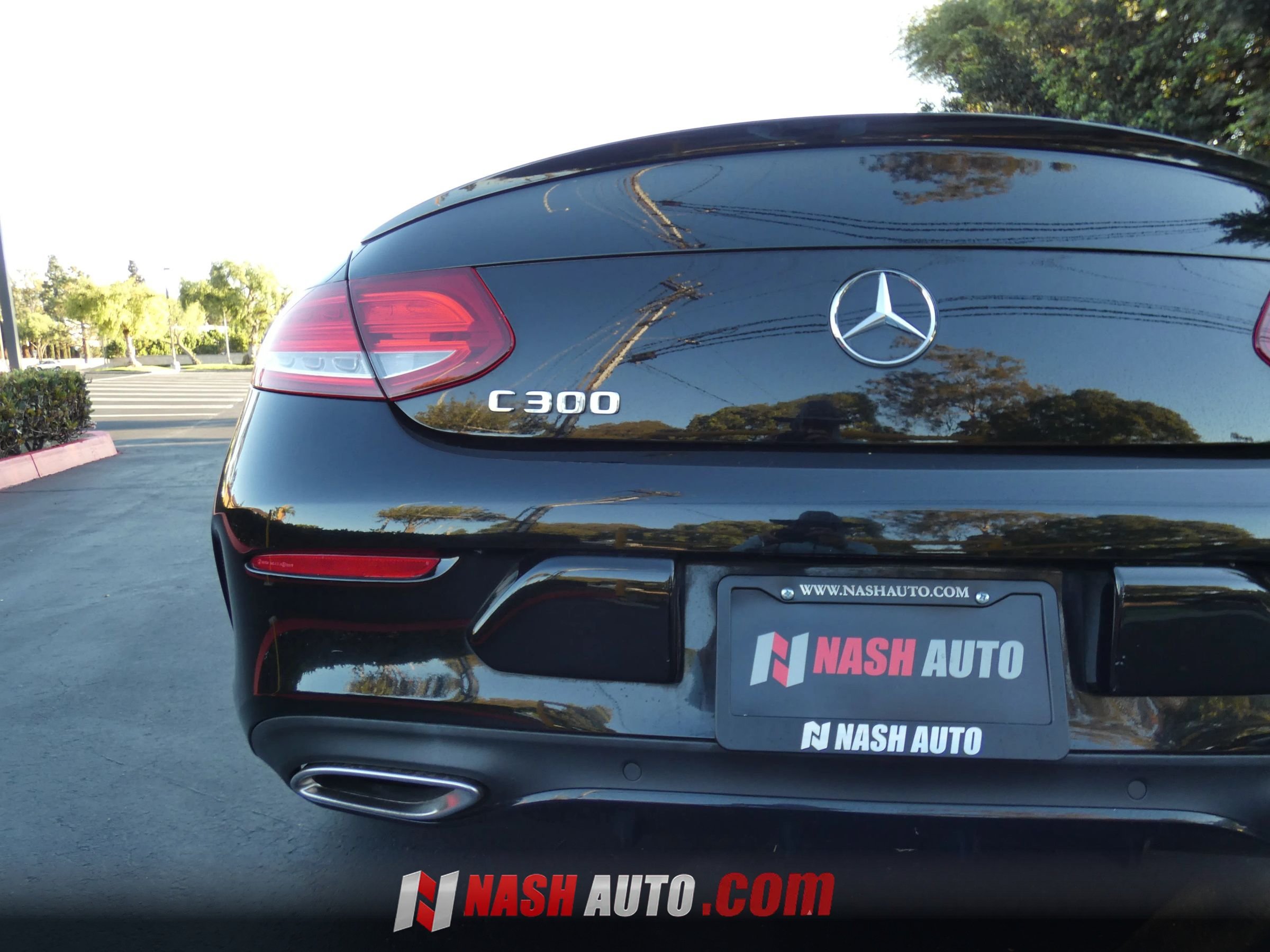 Used 2018 Mercedes-Benz C 300 Coupe w/ Premium Package image 11