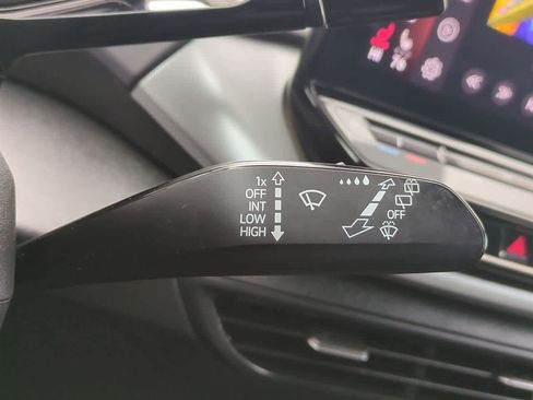 Used 2022 Volkswagen ID.4 Pro image 24