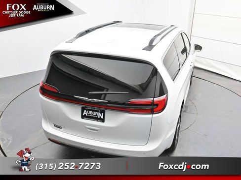 Used 2022 Chrysler Pacifica Pinnacle image 30