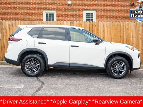 Used 2025 Nissan Rogue S AWD/4WD image 5