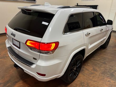 Used 2018 Jeep Grand Cherokee Overland image 53