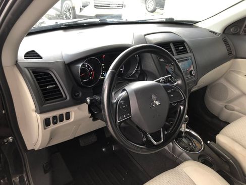 Used 2017 Mitsubishi Outlander Sport ES FWD image 16