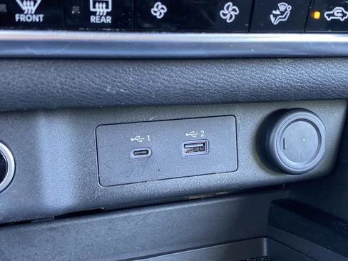 Used 2023 Nissan Rogue SV image 20