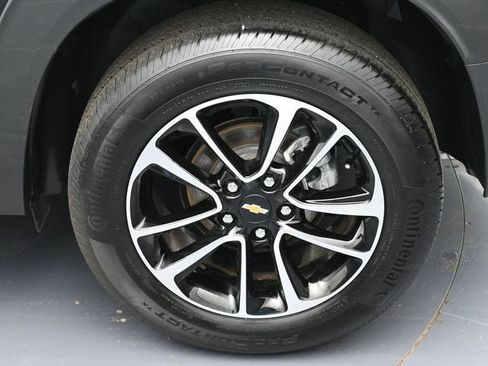 Used 2025 Chevrolet TrailBlazer LT AWD/4WD image 8