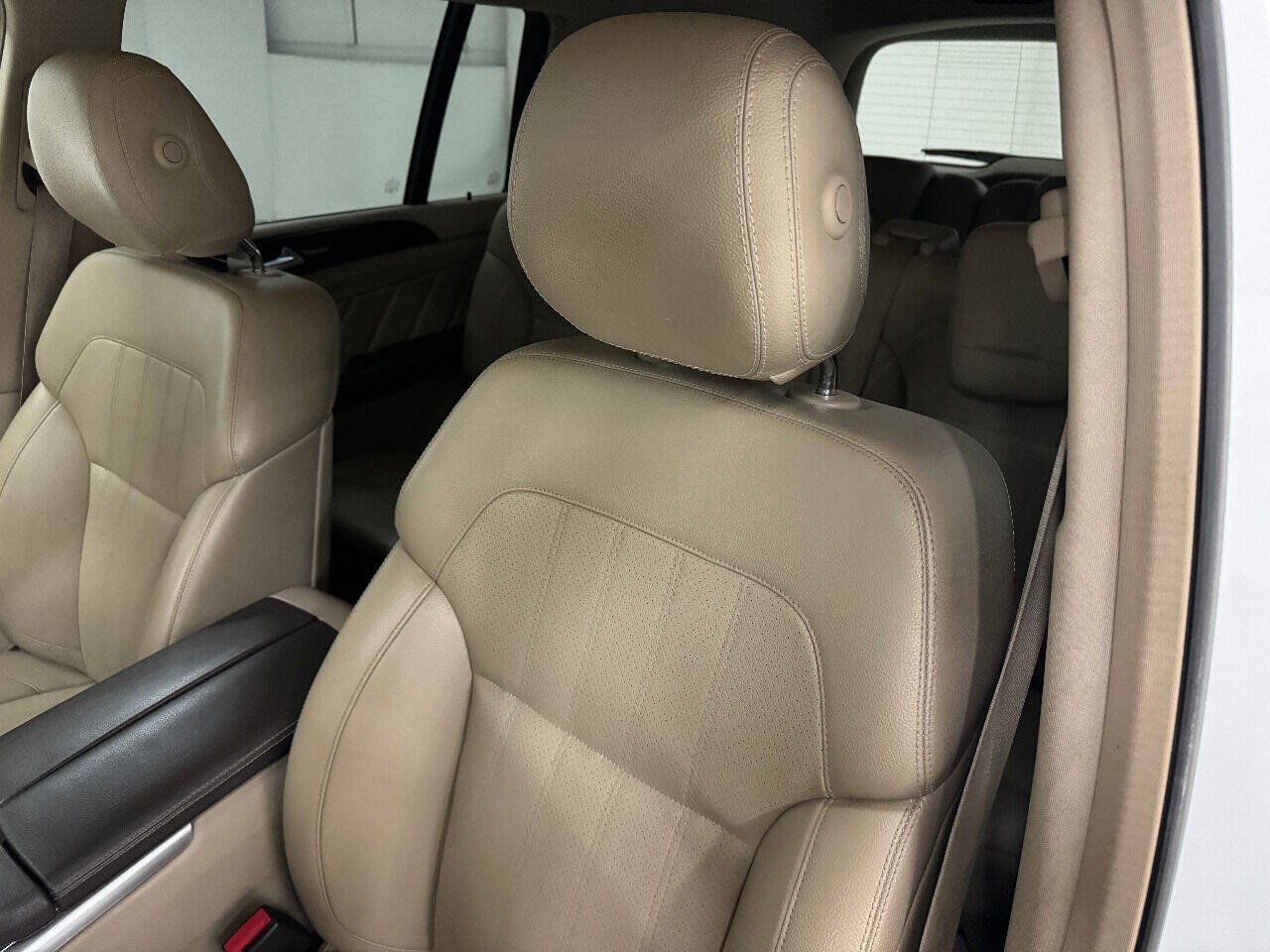 Used 2015 Mercedes-Benz GL 320 BlueTEC 4MATIC image 79