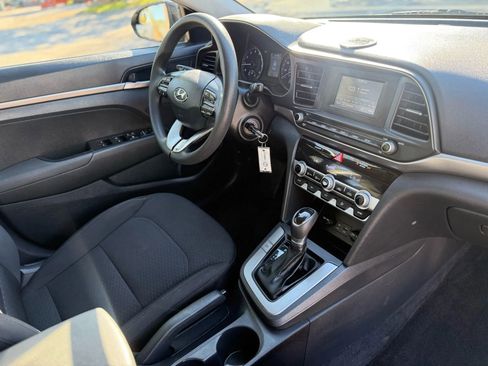 Used 2020 Hyundai Elantra SE w/ Cargo Package (C1) image 21