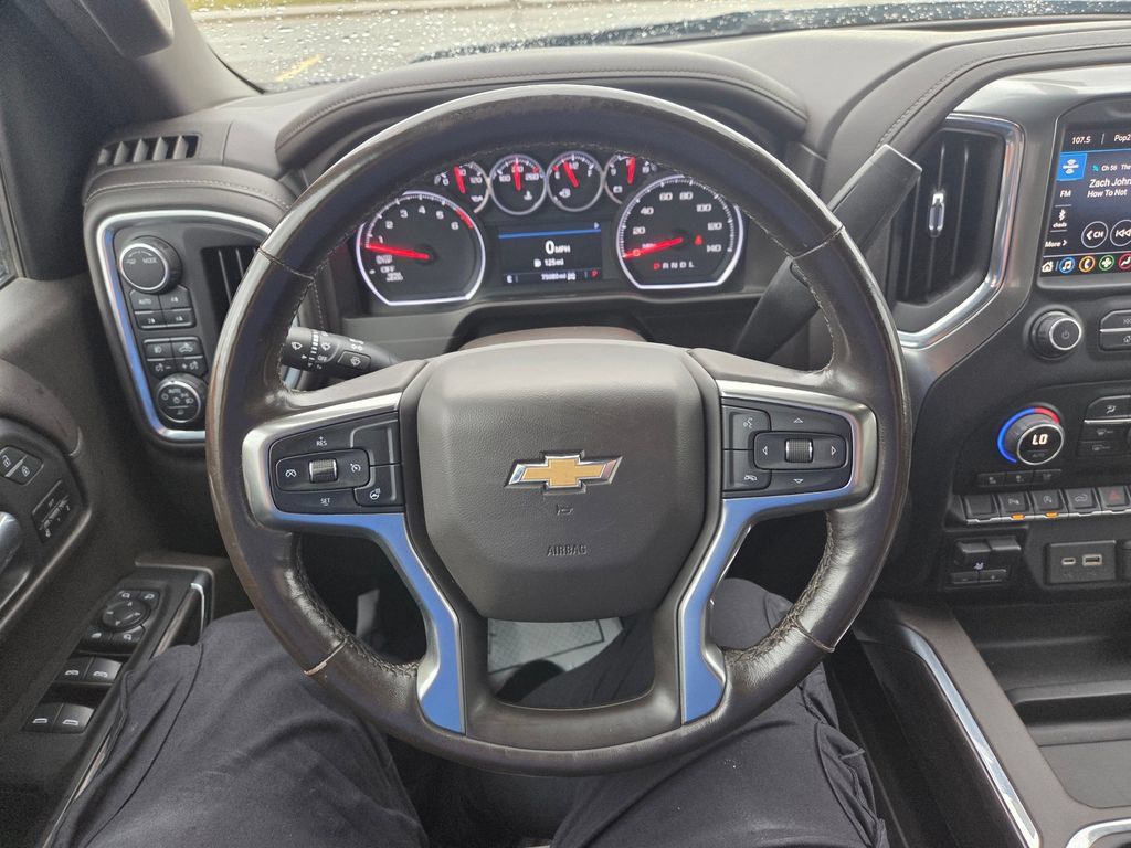 Used 2020 Chevrolet Silverado 1500 LTZ AWD/4WD image 10