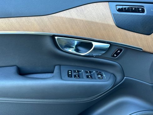 New 2025 Volvo XC90 B6 Plus w/ Protection Package Premier image 11
