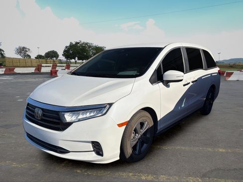 Used 2022 Honda Odyssey EX image 4