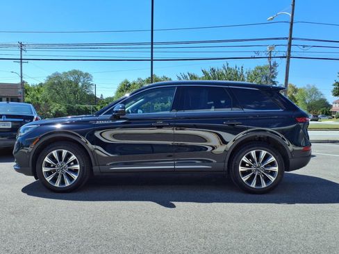 Certified 2022 Lincoln Corsair Reserve w/ Equipment Group 201A image 2