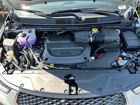 New 2026 Chrysler Pacifica Select image 30