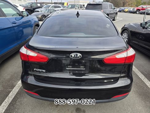 Used 2015 Kia Forte LX w/ Popular Package image 5