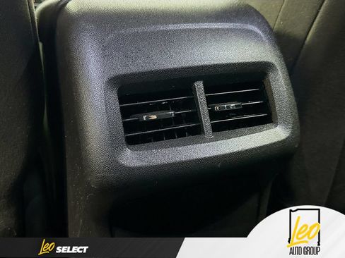 Used 2018 Chevrolet Equinox LT AWD/4WD image 27