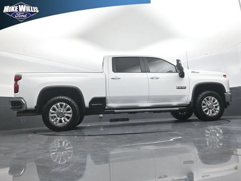 Used 2020 Chevrolet Silverado 2500 LT w/ Texas Edition AWD/4WD image 24