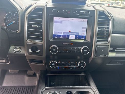 Used 2020 Ford Expedition XLT w/ Equipment Group 202A RWD image 18