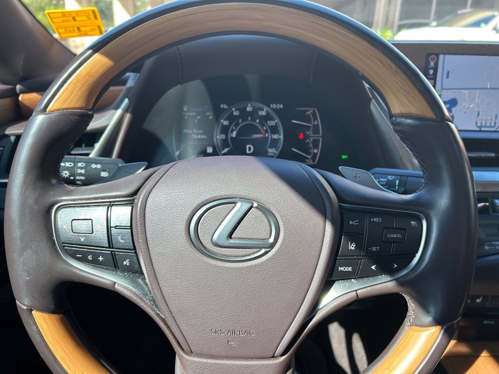 Used 2019 Lexus ES 350 w/ Accessory Package FWD image 20